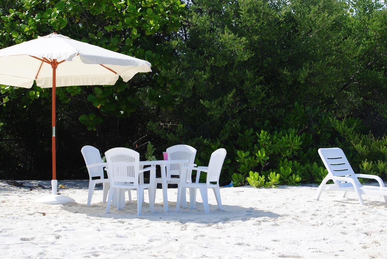 Azoush Tourist Guesthouse Isla Isla Fulhadhoo Exterior foto